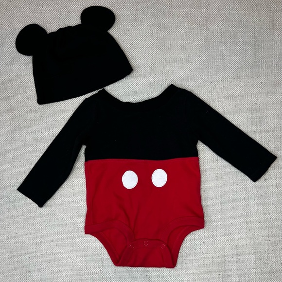 Mickey Mouse long sleeve onesie/ bodysuit with matching hat. Worn a few times - Picture 1 of 4